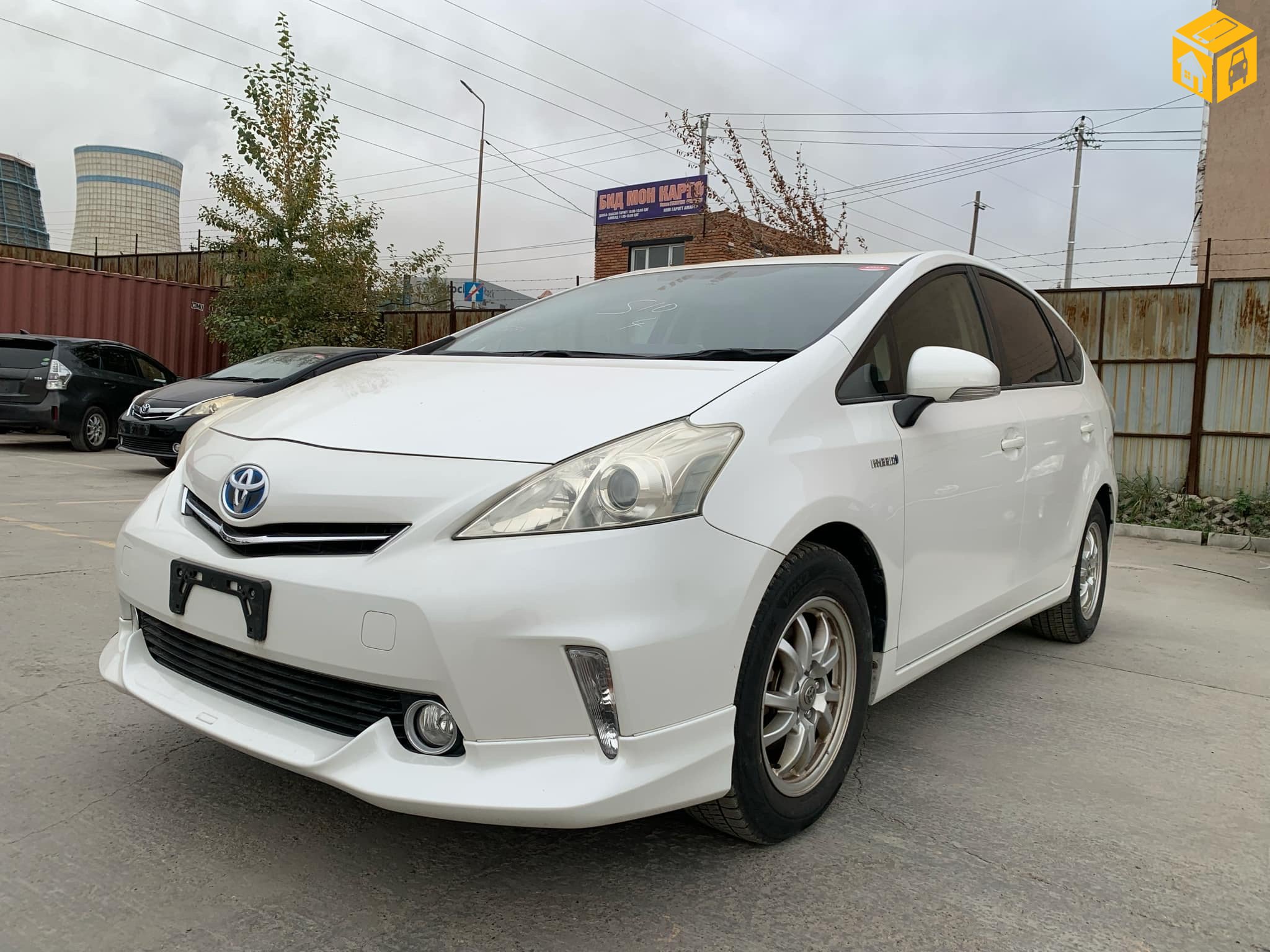 Toyota Prius 40. 41