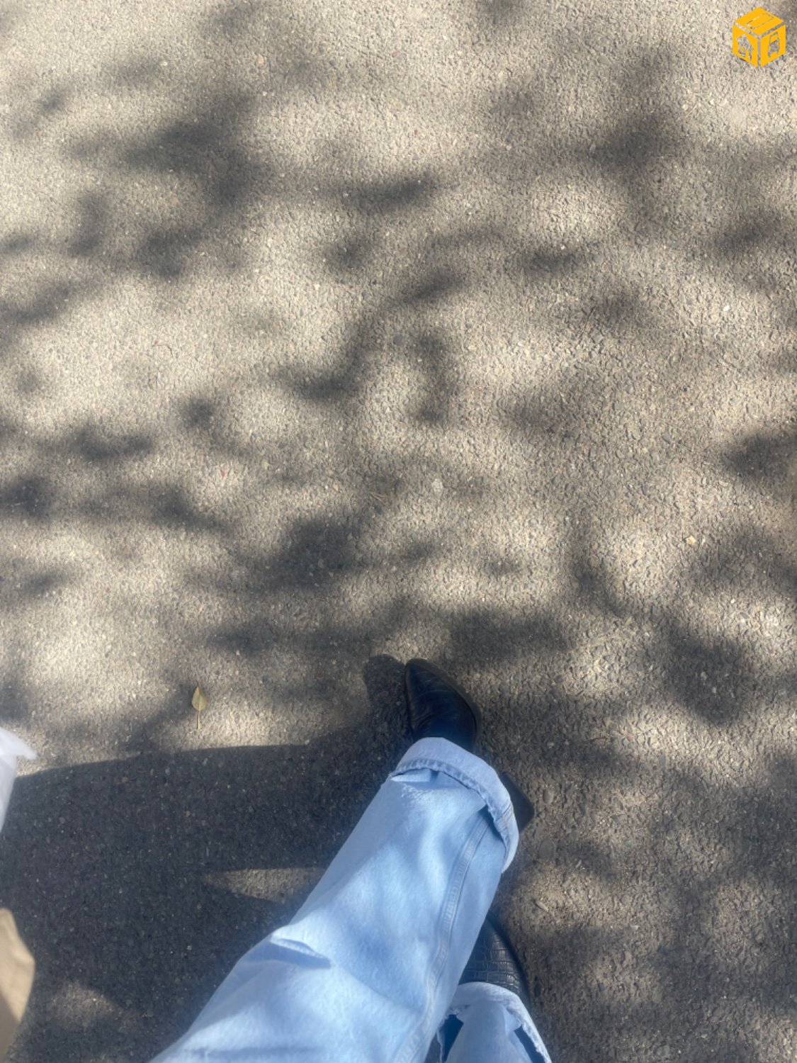 Өмсөхгүй хадаглаад байгаа болхоор хэрэгтэй хүнд нь 😌