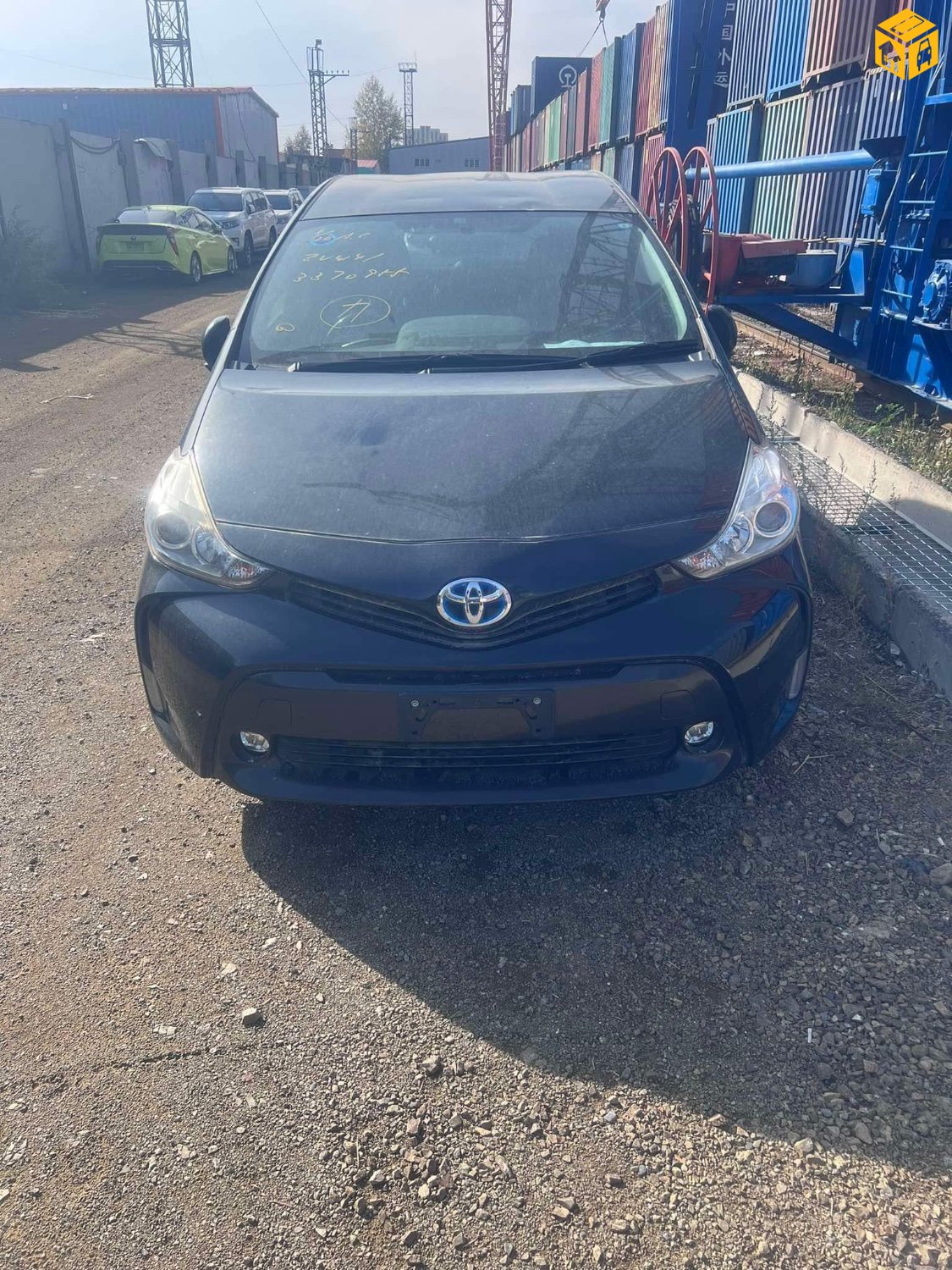 Toyota Prius 40. 41