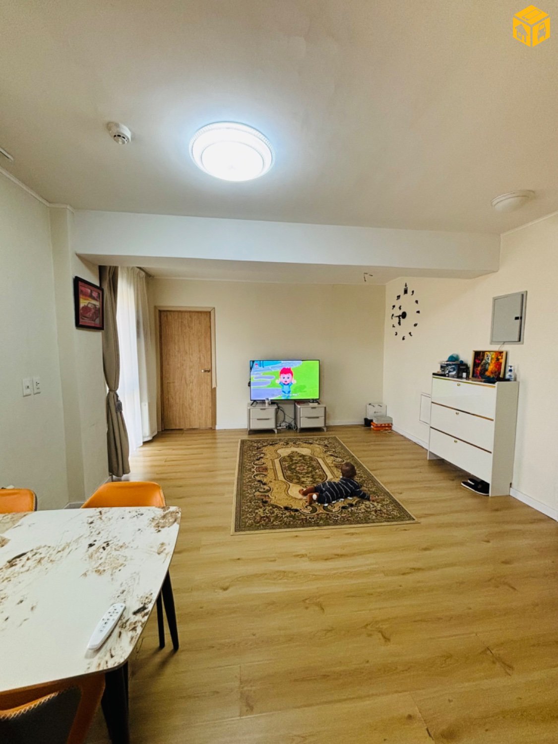 Орон сууц 2 өрөө