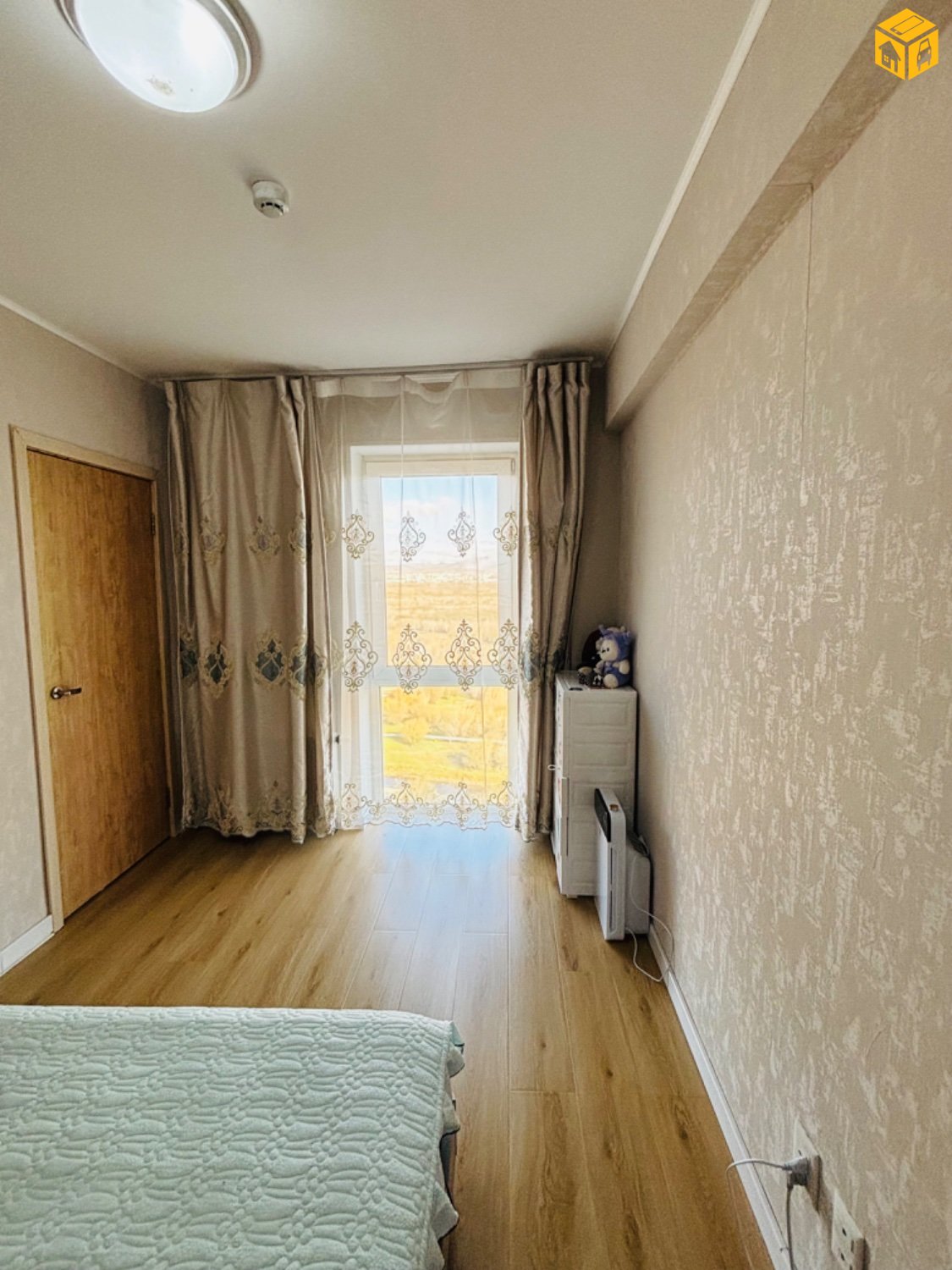 Орон сууц 2 өрөө