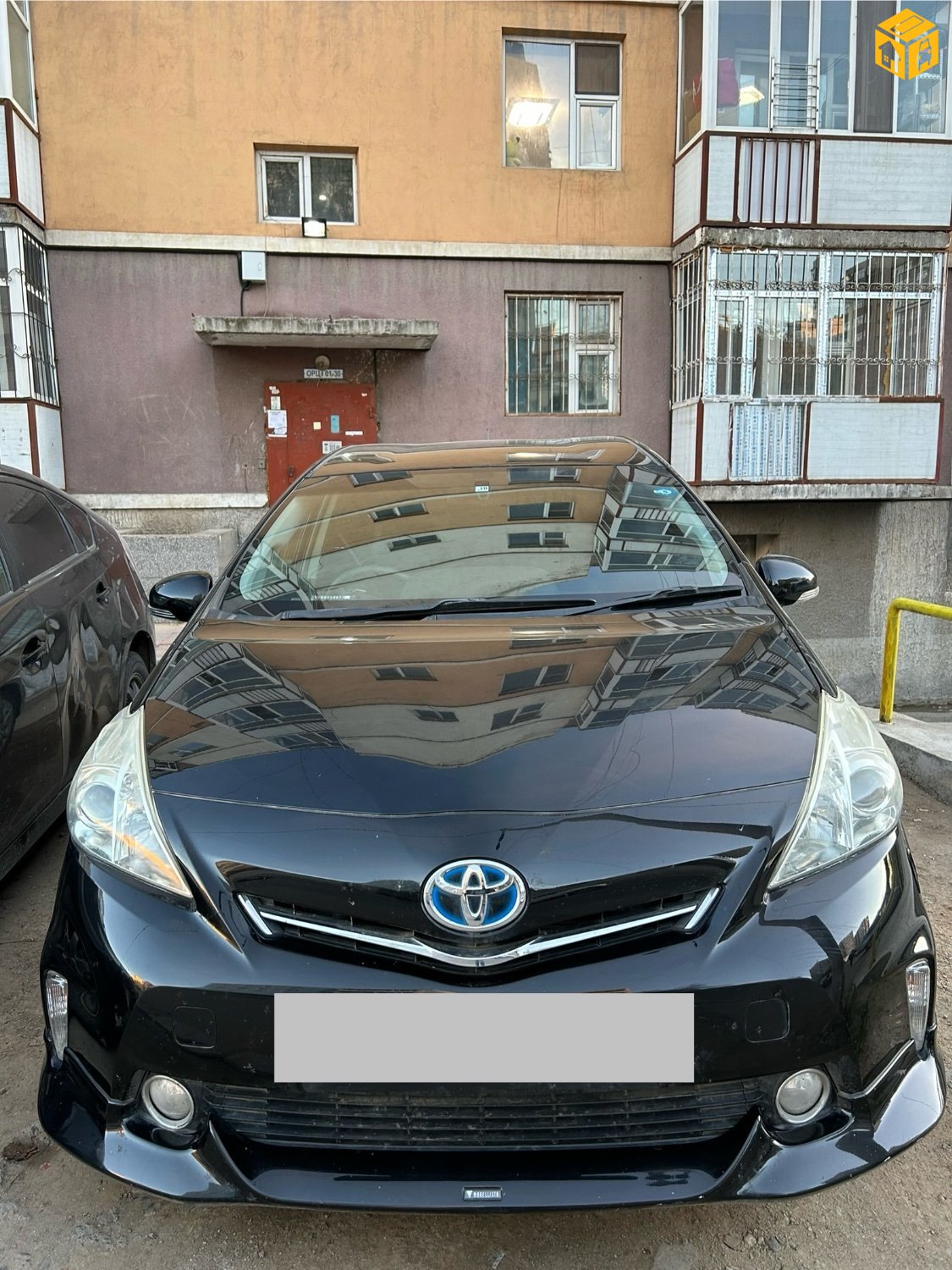 Toyota Prius 40. 41