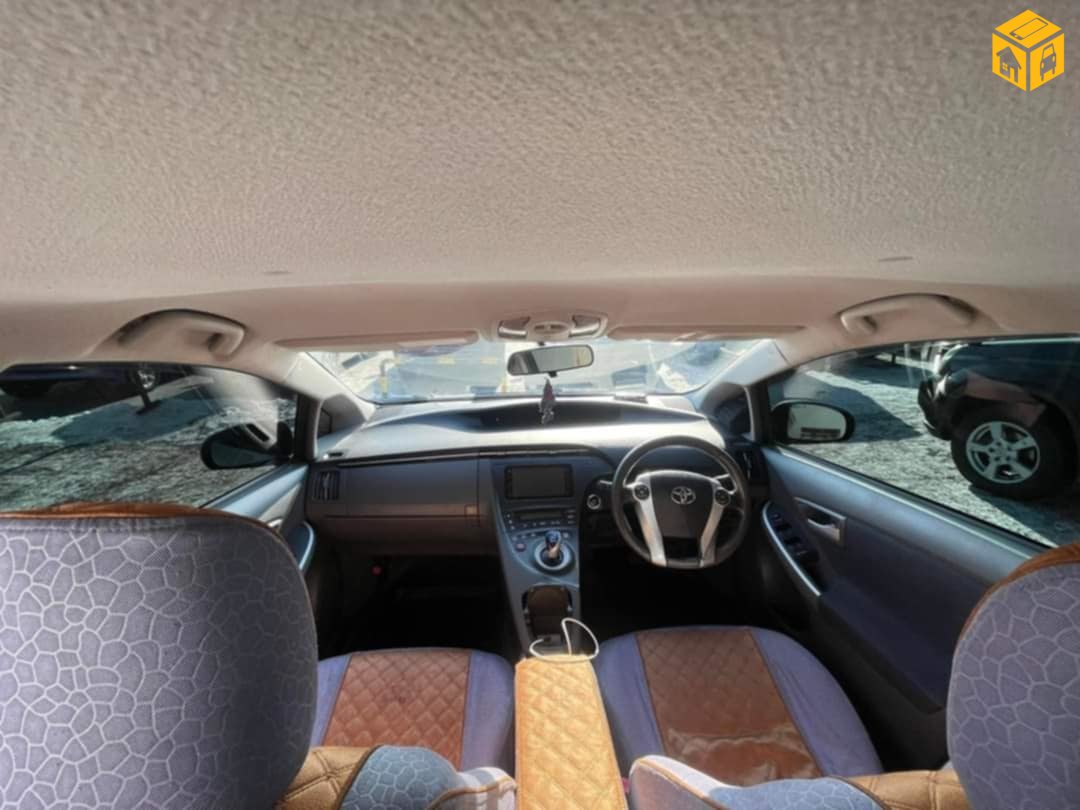 Toyota Prius 30