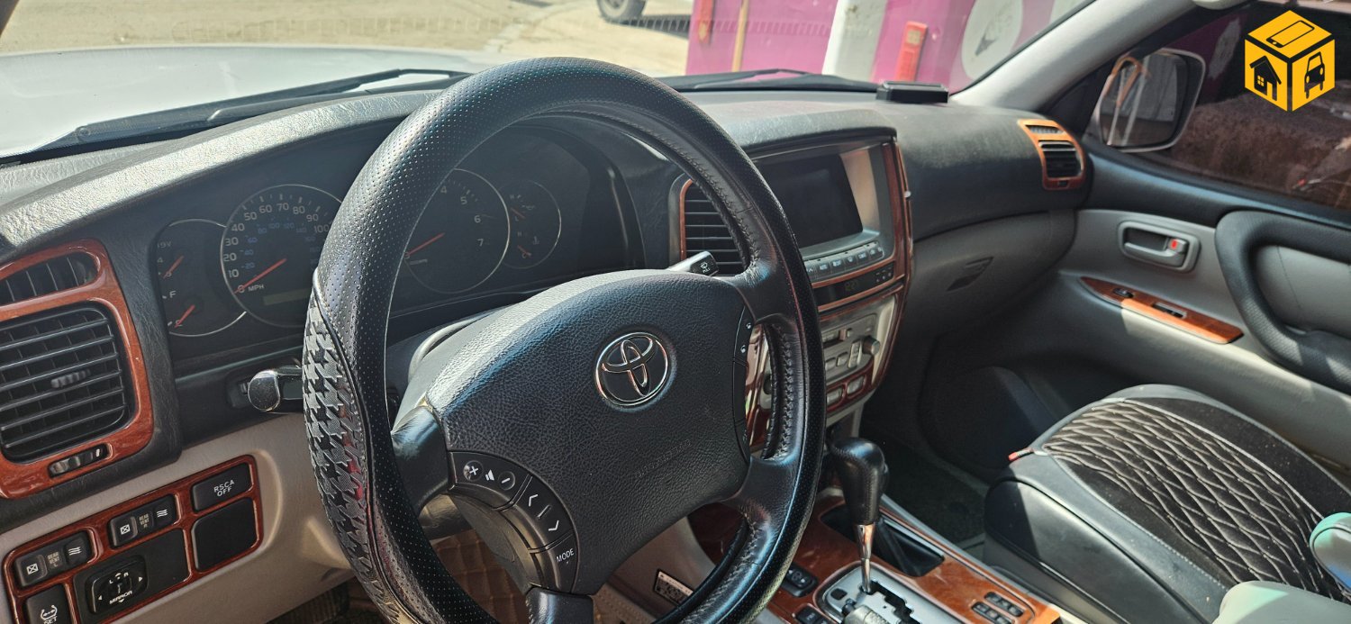 Toyota Landcruiser 100