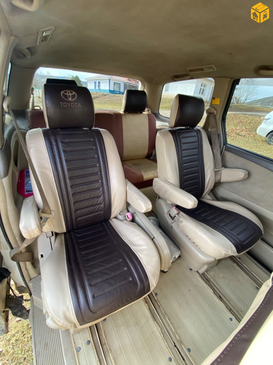 Toyota Estima