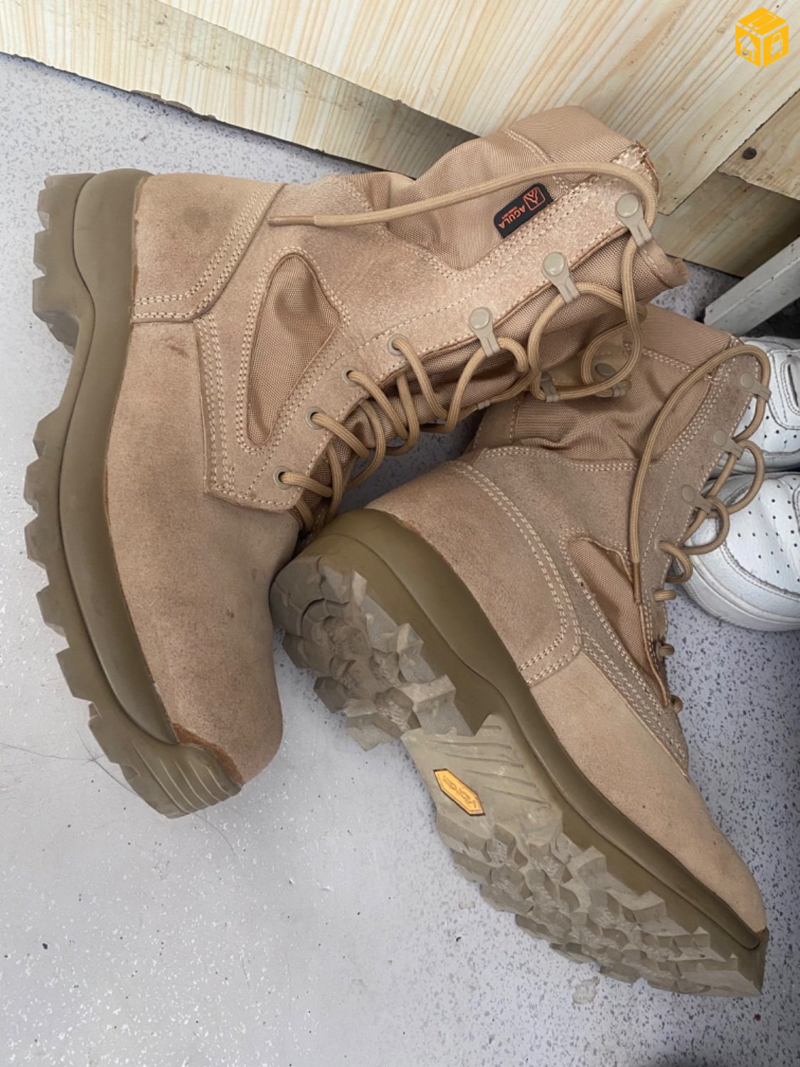 цөлийн шар гутал