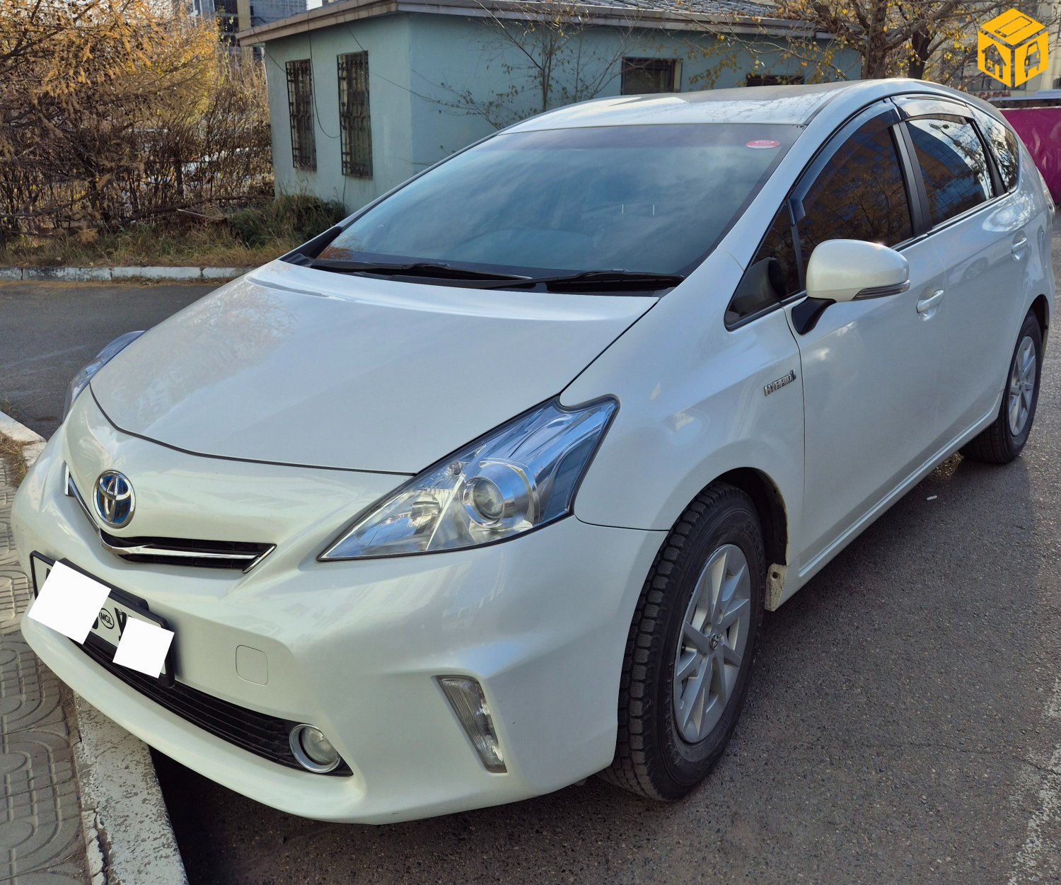 Toyota Prius 40. 41