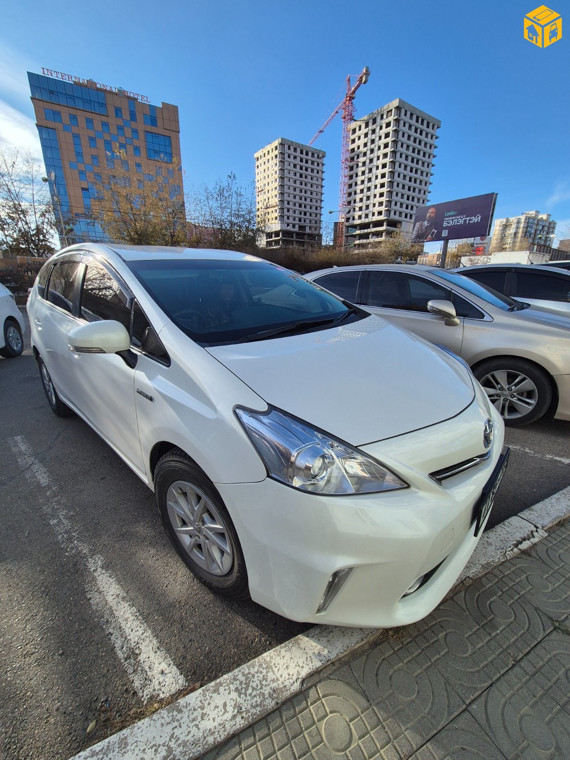 Toyota Prius 40. 41