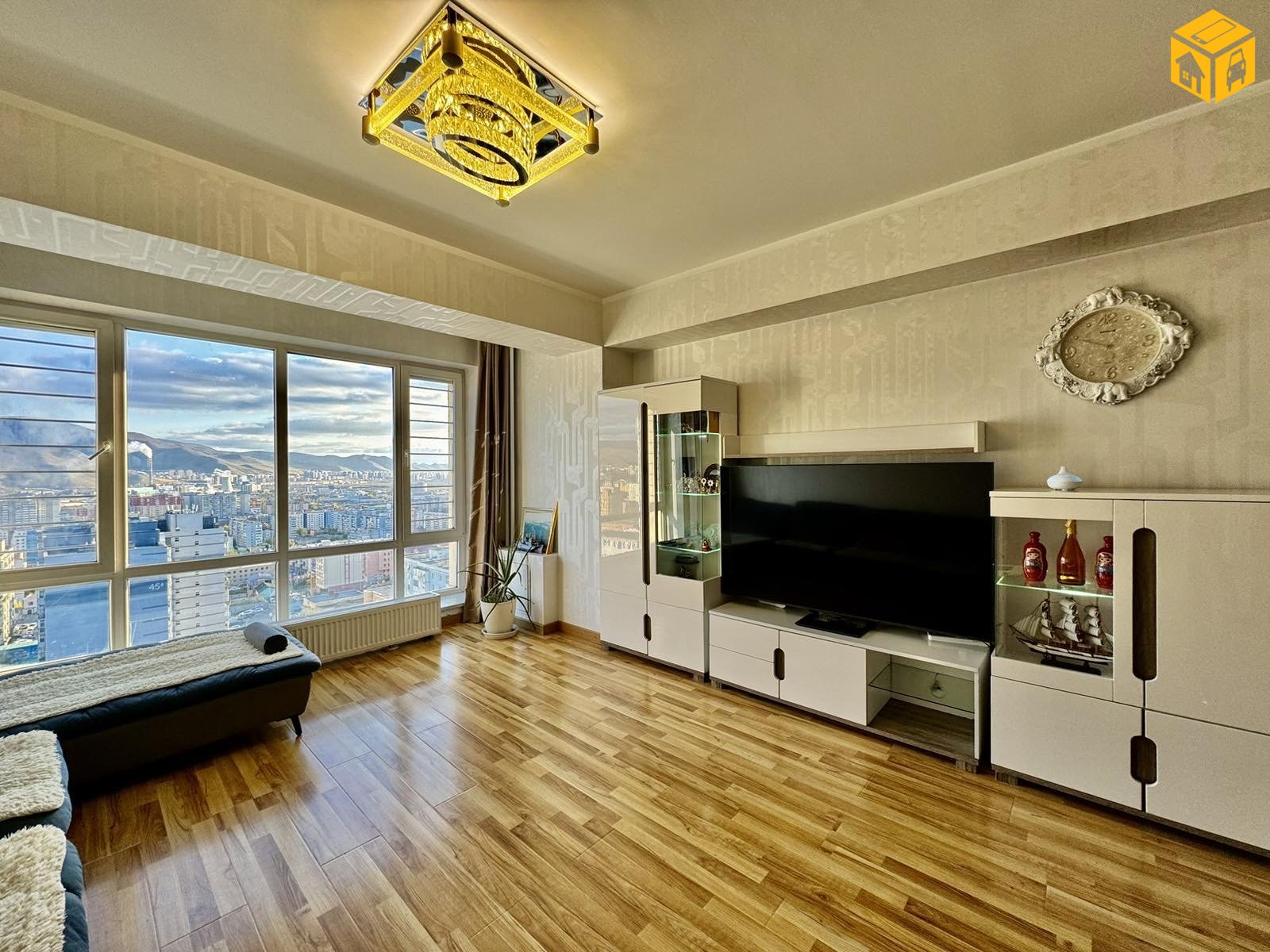 Орон сууц 3 өрөө