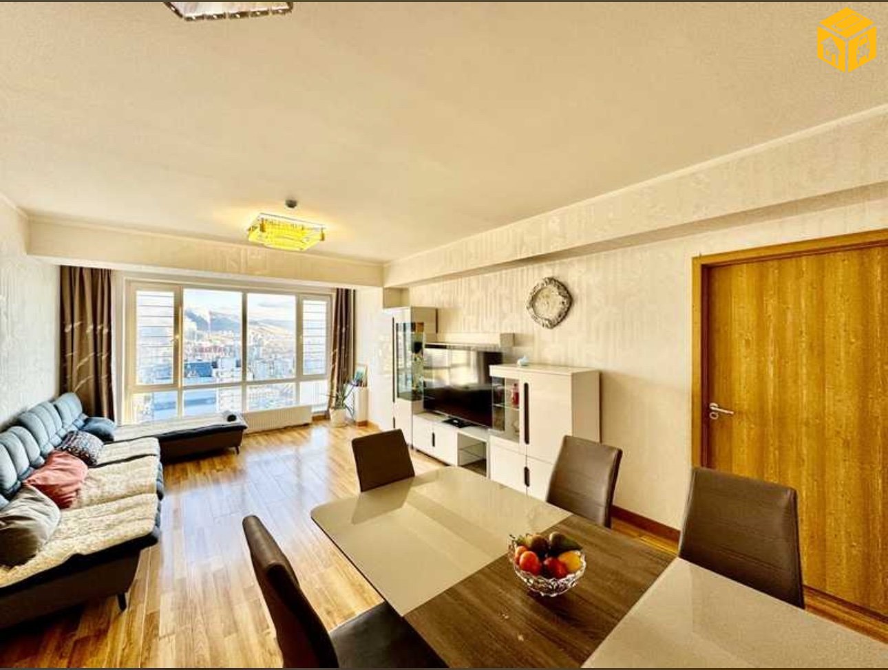 Орон сууц 3 өрөө