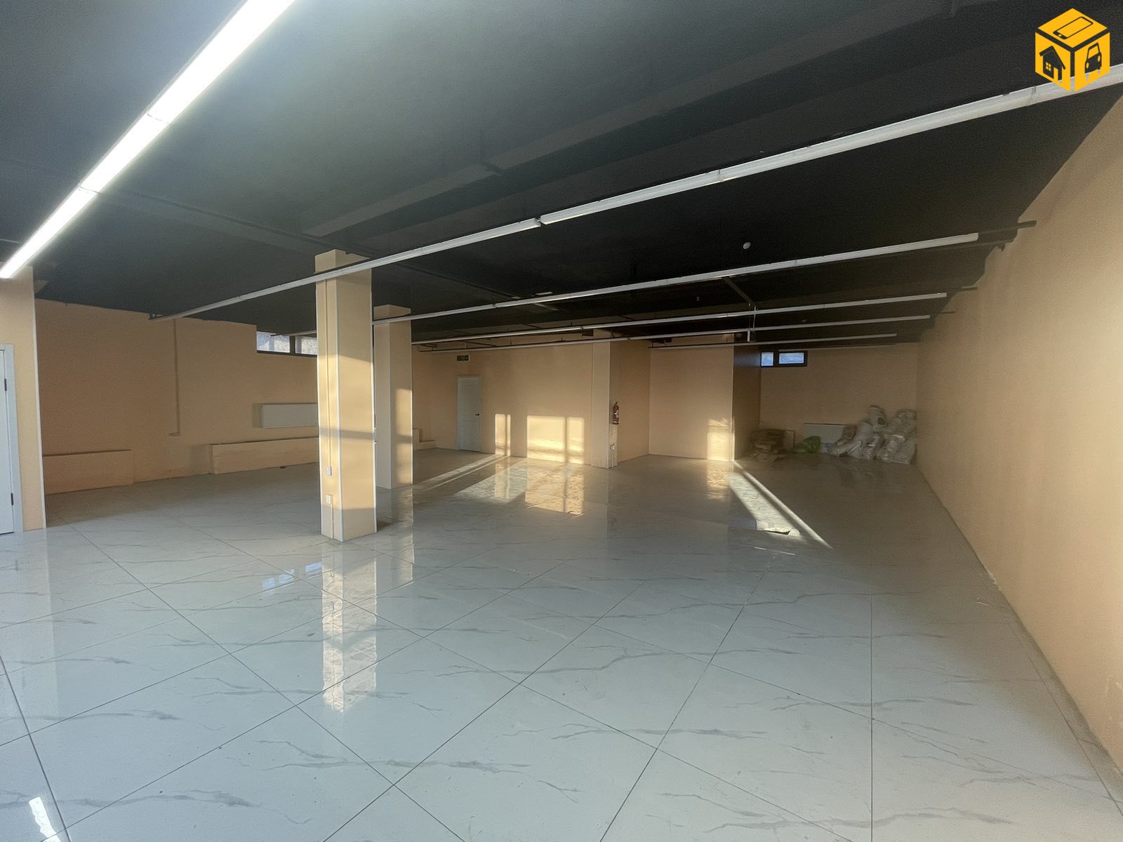 Үл хөдлөх түрээслүүлнэ Худалдаа, үйлчилгээний талбай түрээслүүлнэ