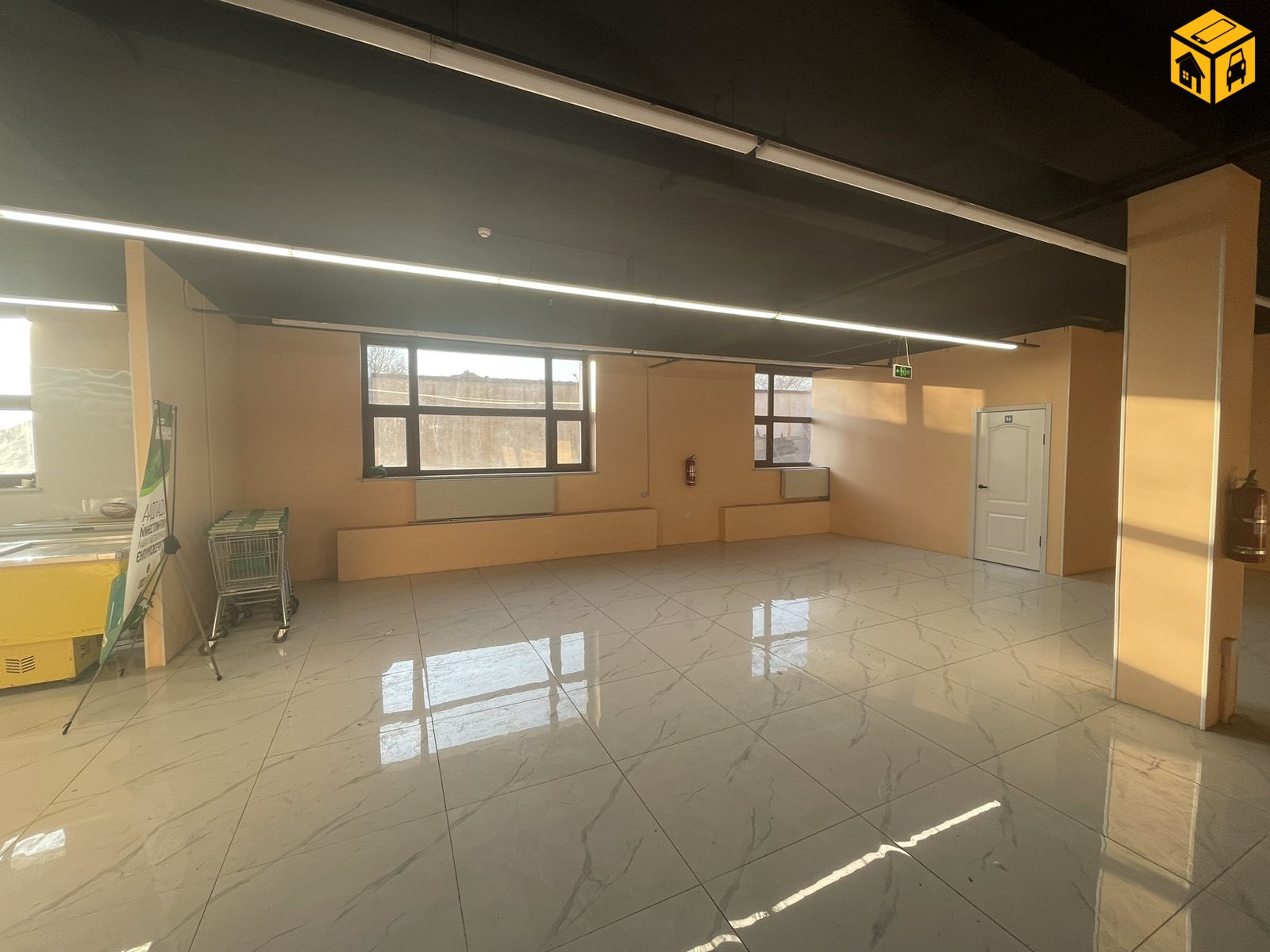 Үл хөдлөх түрээслүүлнэ Худалдаа, үйлчилгээний талбай түрээслүүлнэ