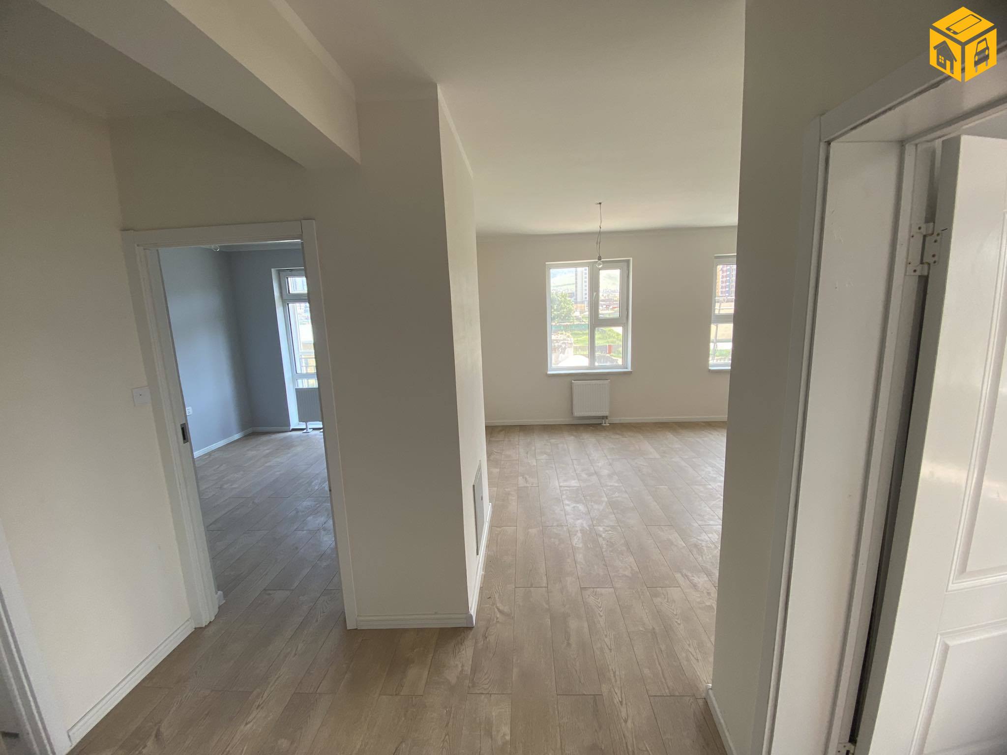 Орон сууц 3 өрөө