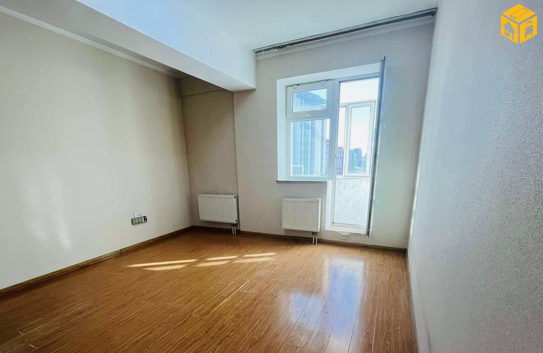 Орон сууц 2 өрөө