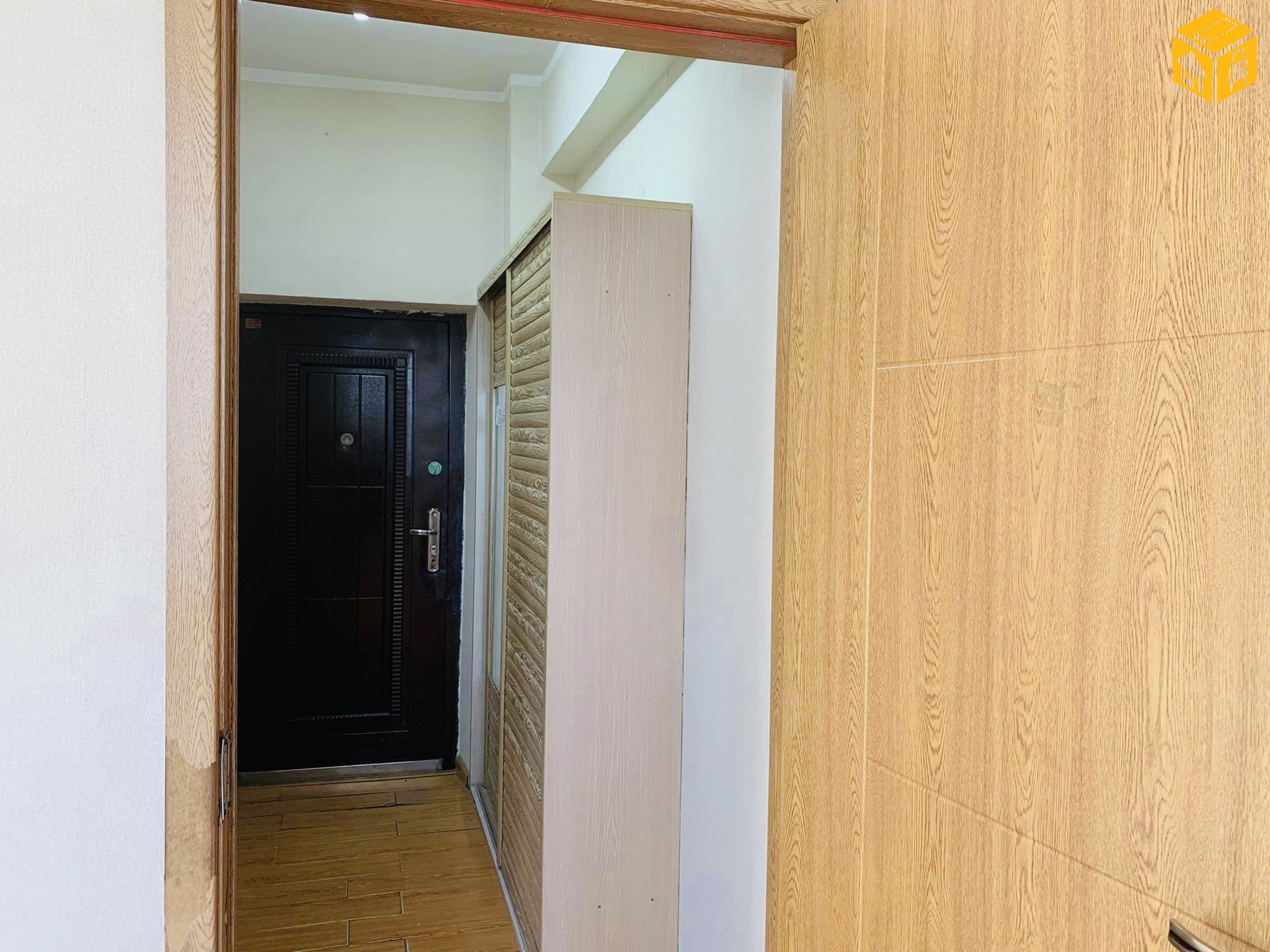 Орон сууц 2 өрөө