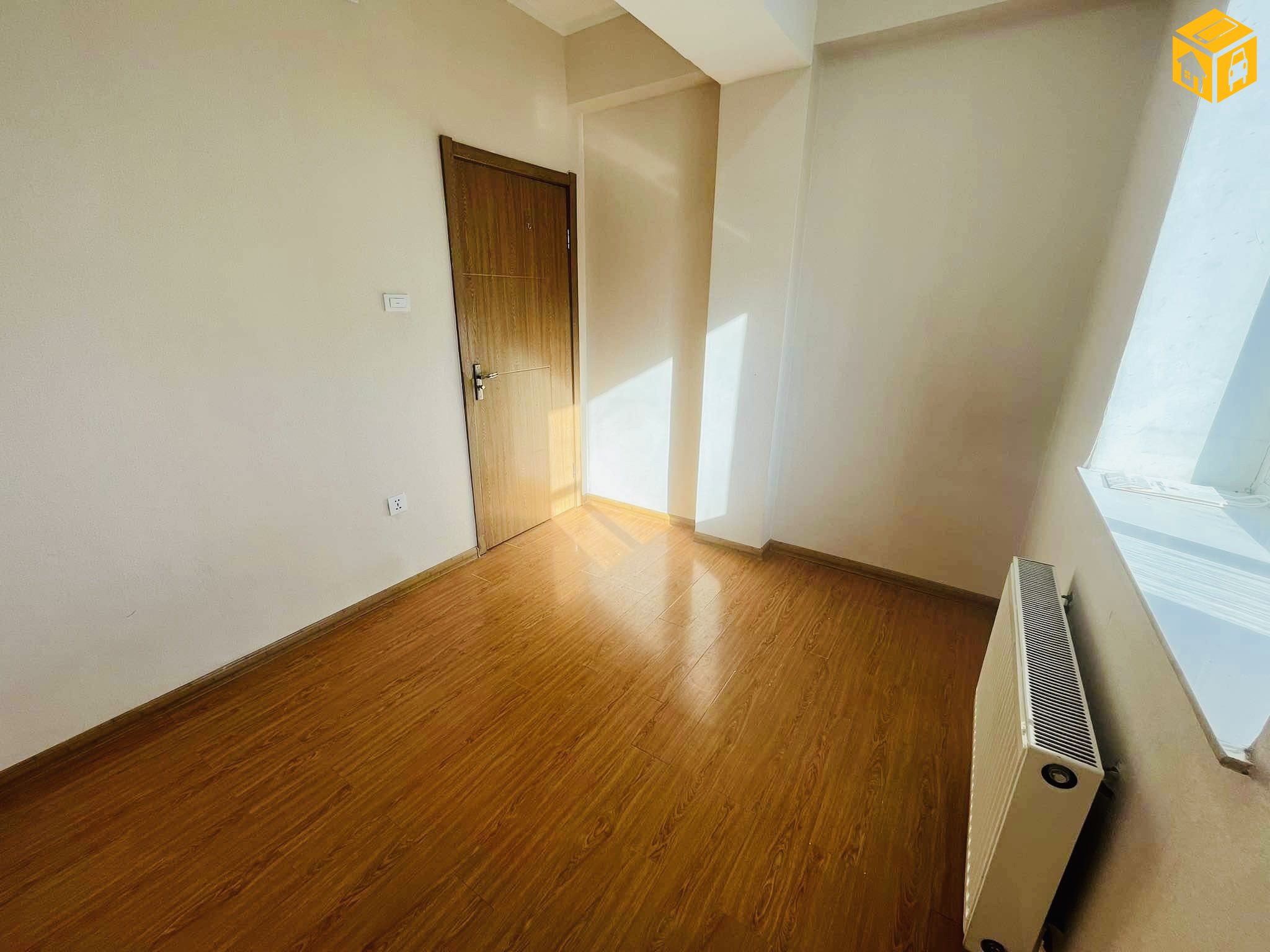 Орон сууц 2 өрөө