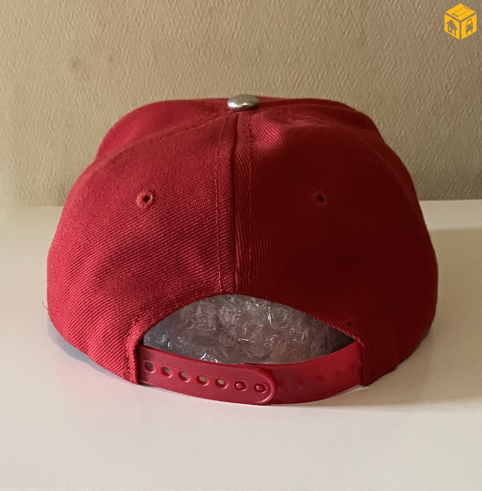 Саравчтай малгай.