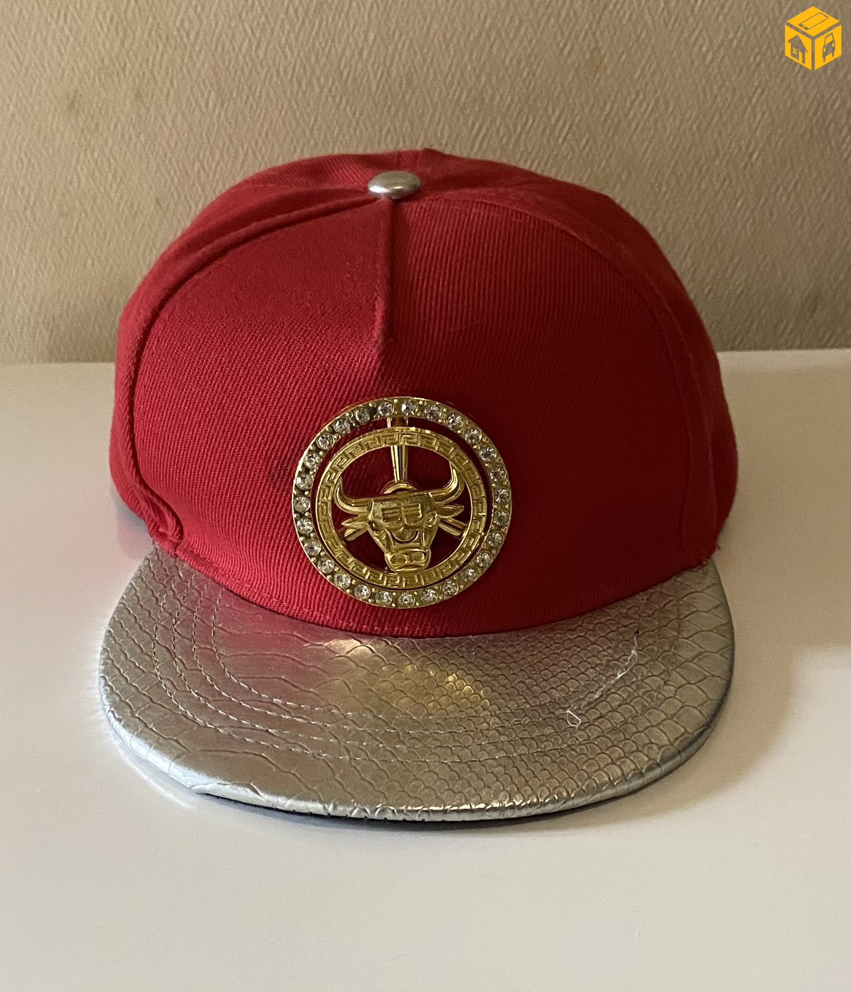 Саравчтай малгай.