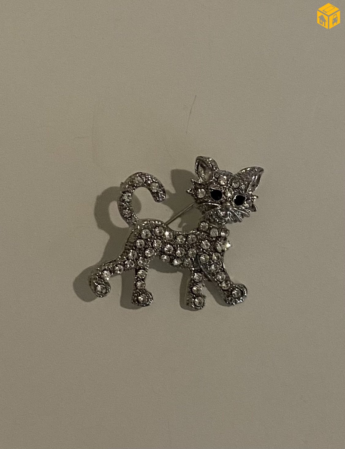 Энгэрийн зүүлт. Болор