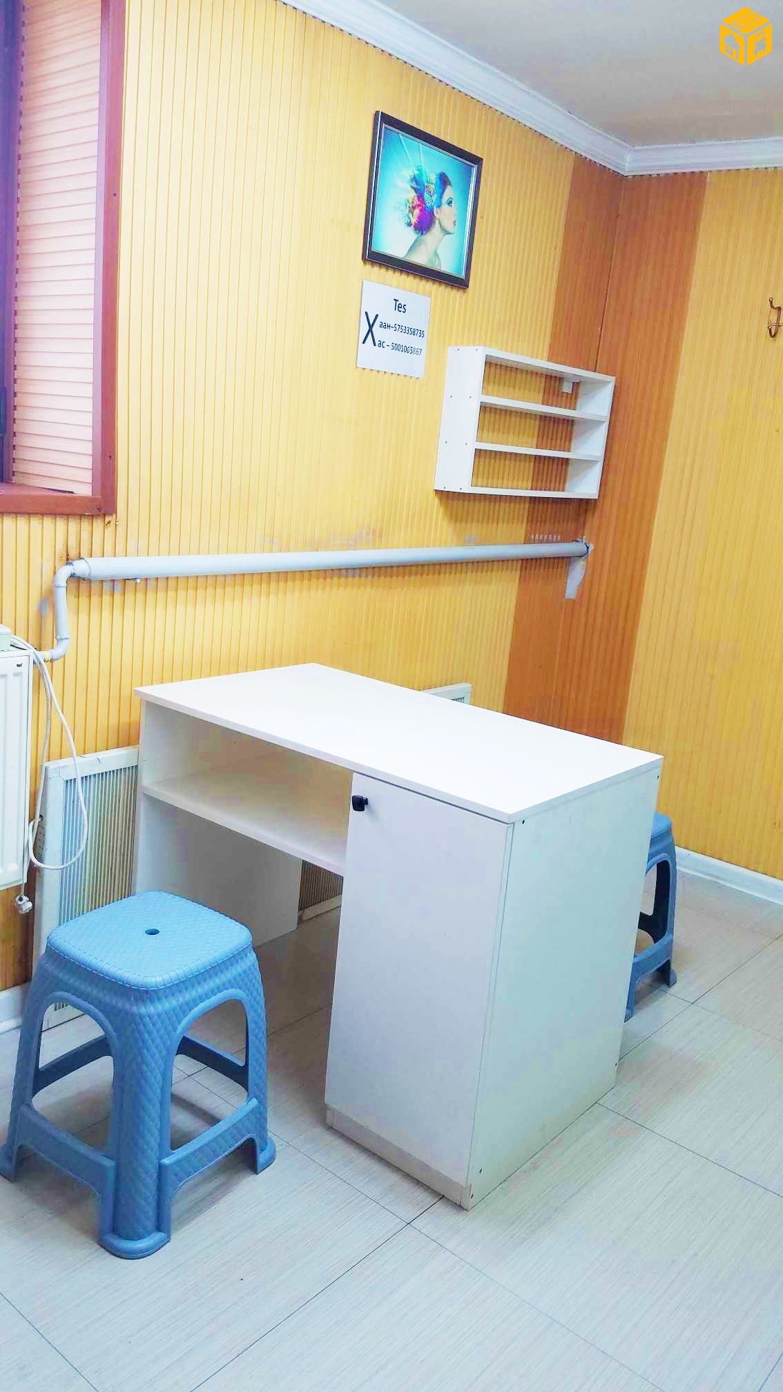 Маникюрын ширээ, сандал, тавиур