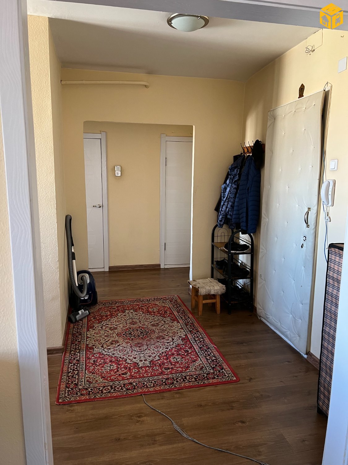 Орон сууц 2 өрөө