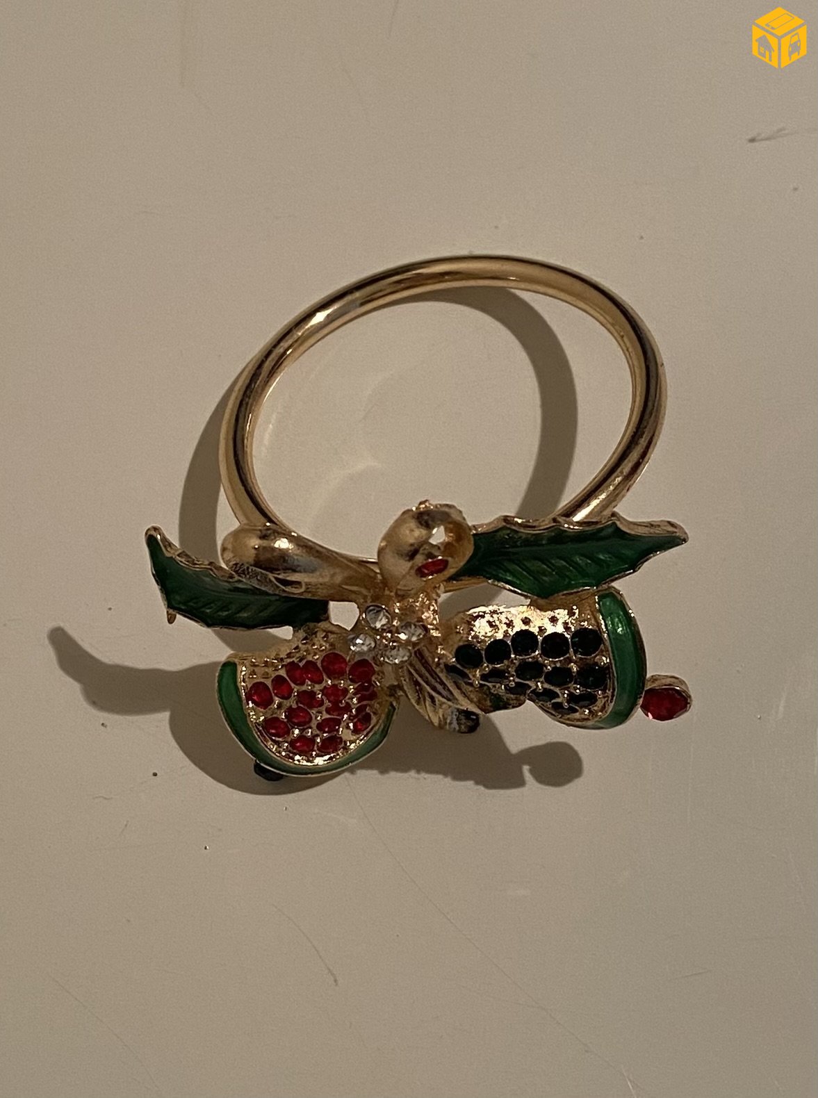 Ороолтны бөгж.