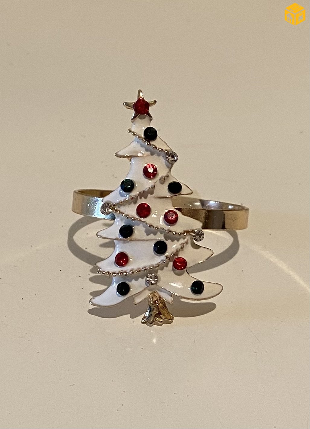 Ороолтны бөгж.