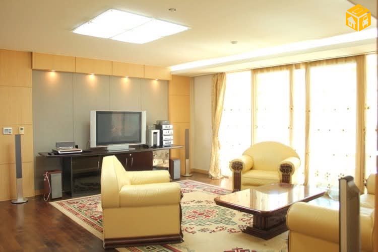 Орон сууц түрээслүүлнэ 5+ өрөө