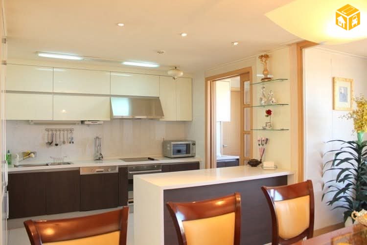 Орон сууц түрээслүүлнэ 5+ өрөө