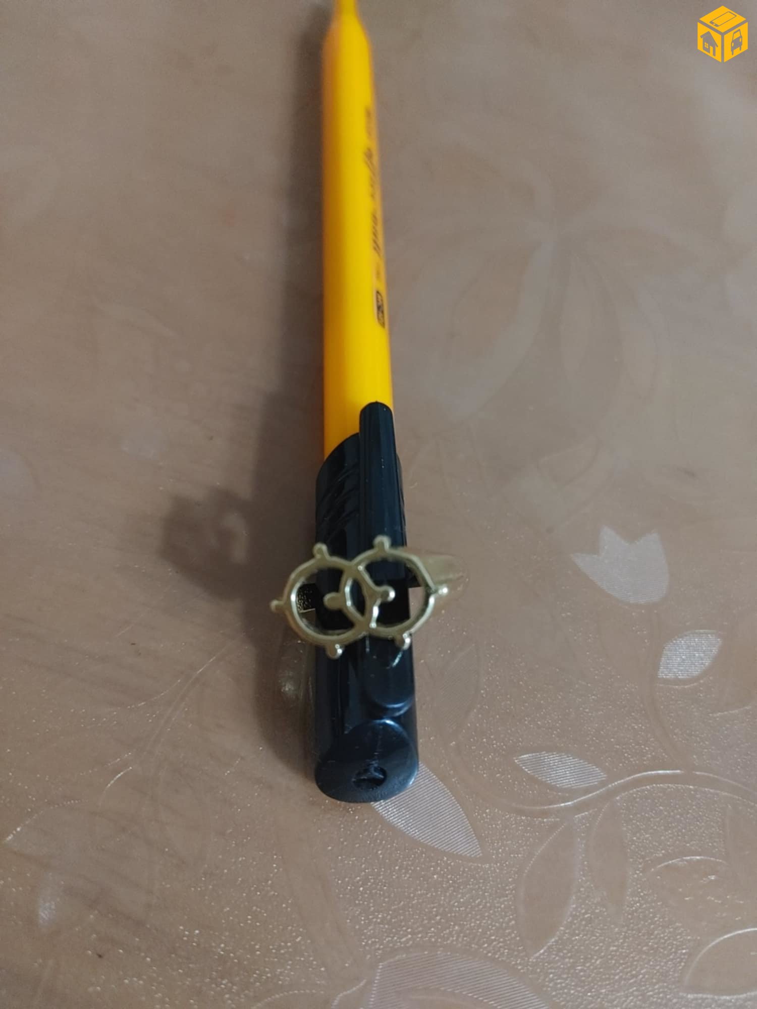 хаан бугуйвчтай бөгж зарна.