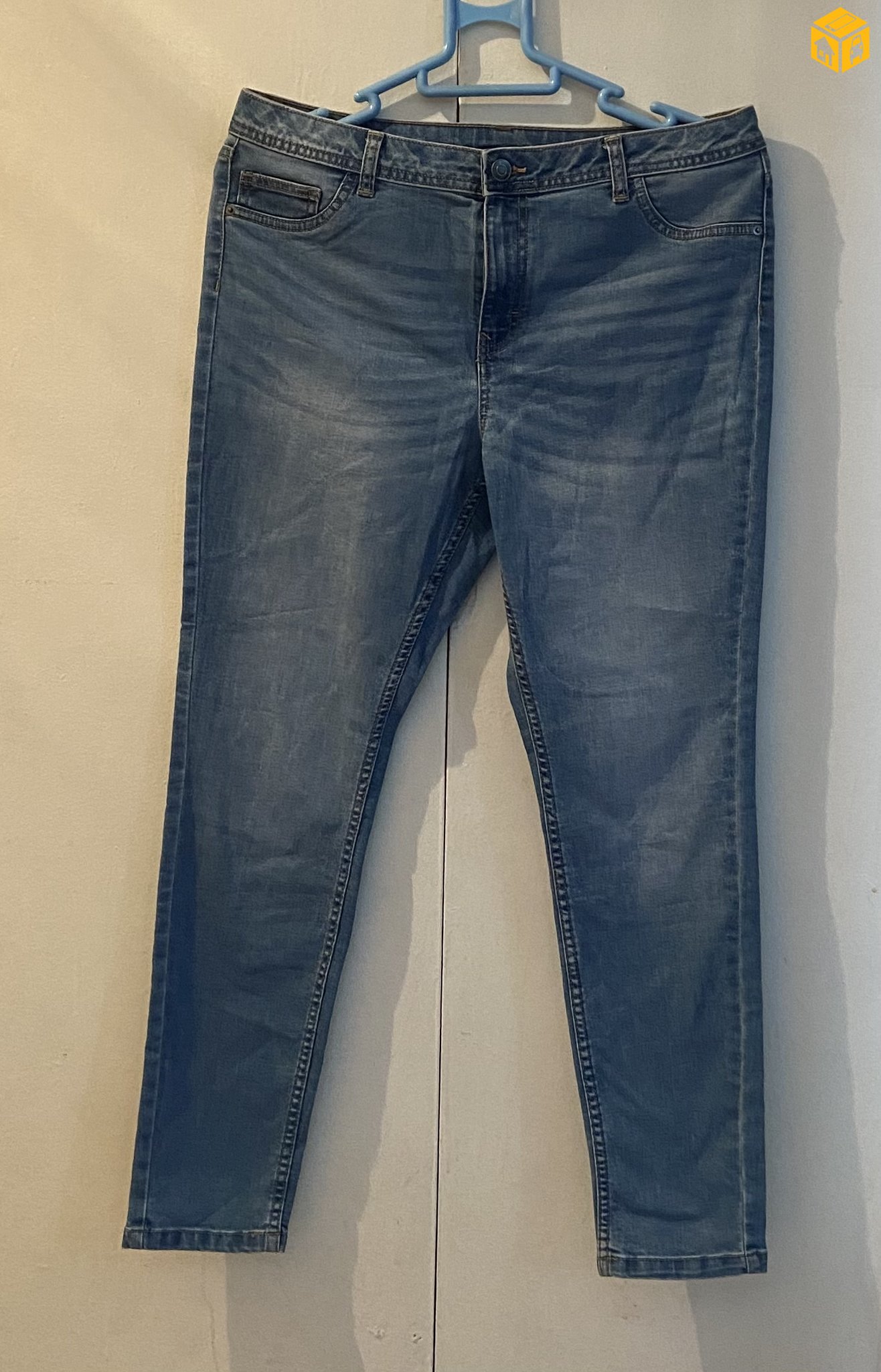 Жинсэн өмд. George