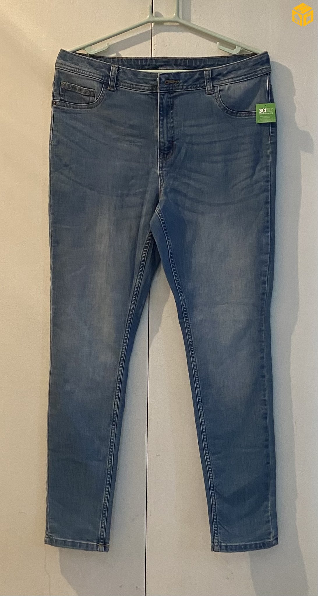 Жинсэн өмд. George