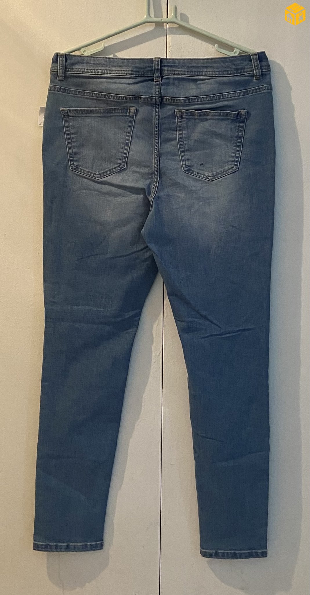 Жинсэн өмд. George