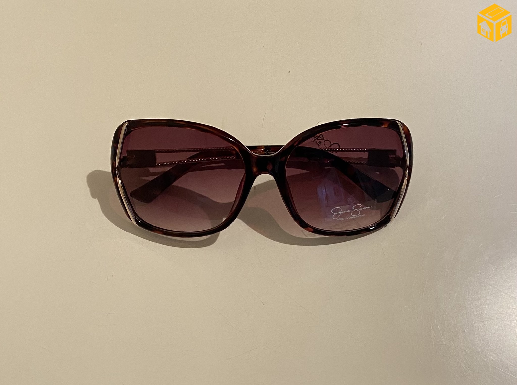 Нүдний шил. Gessica Simpson.