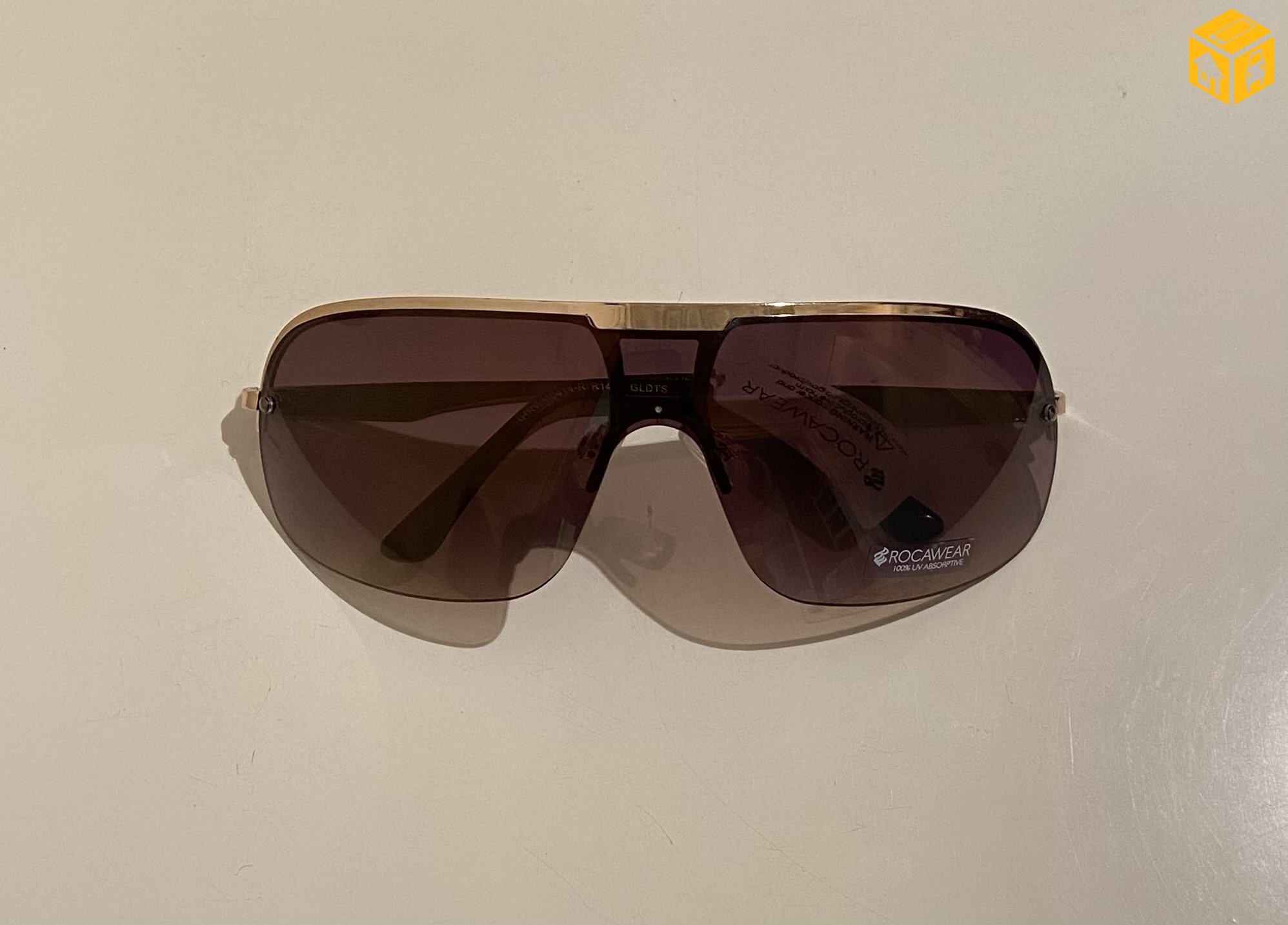 Нүдний шил. Rocawear