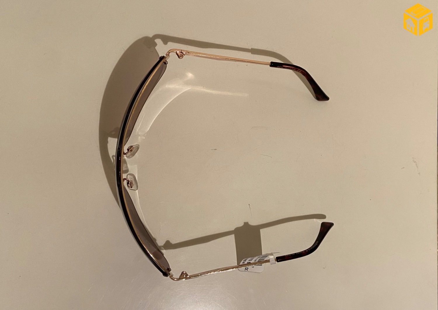 Нүдний шил. Rocawear