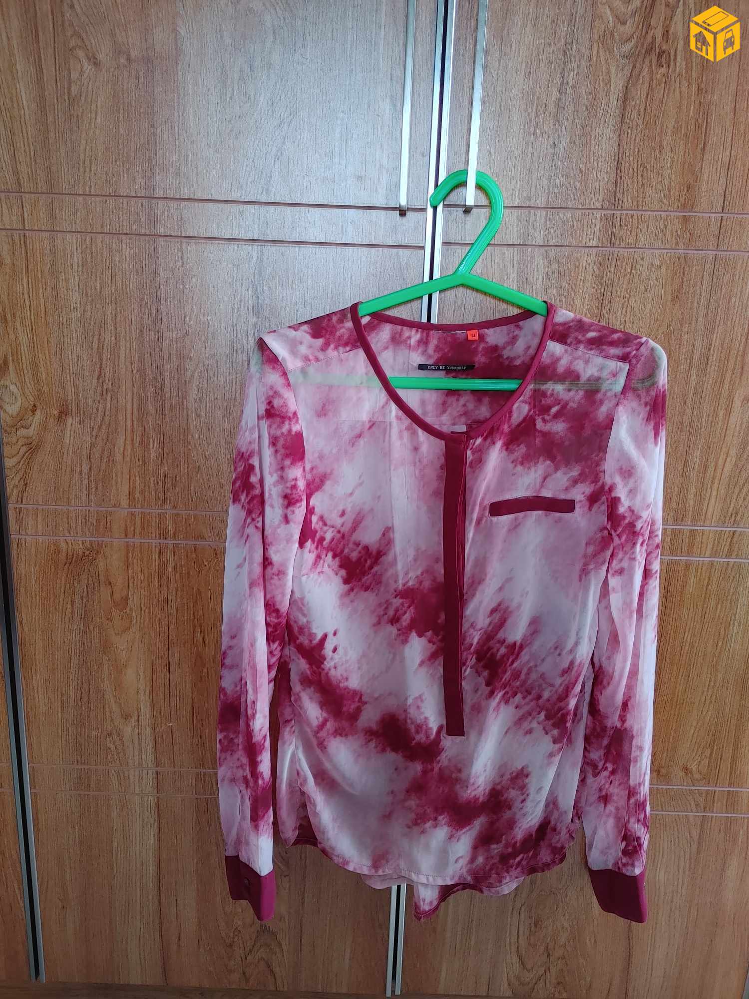 нимгэн цамц зарна.