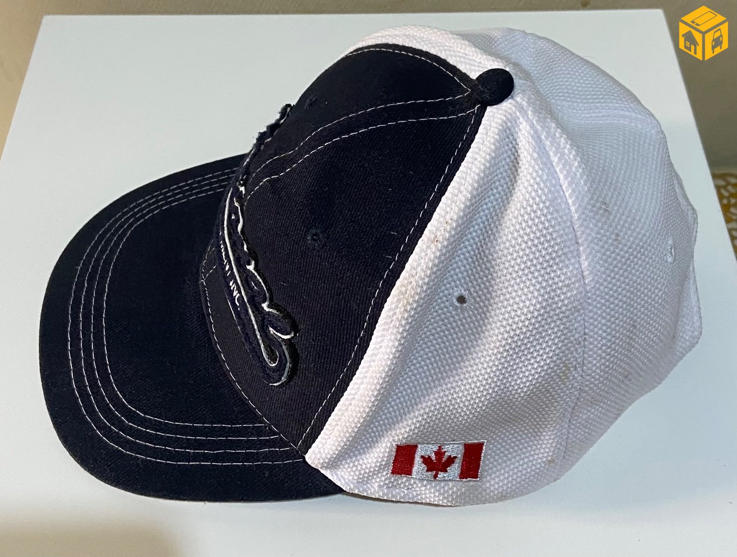 Саравчтай малгай