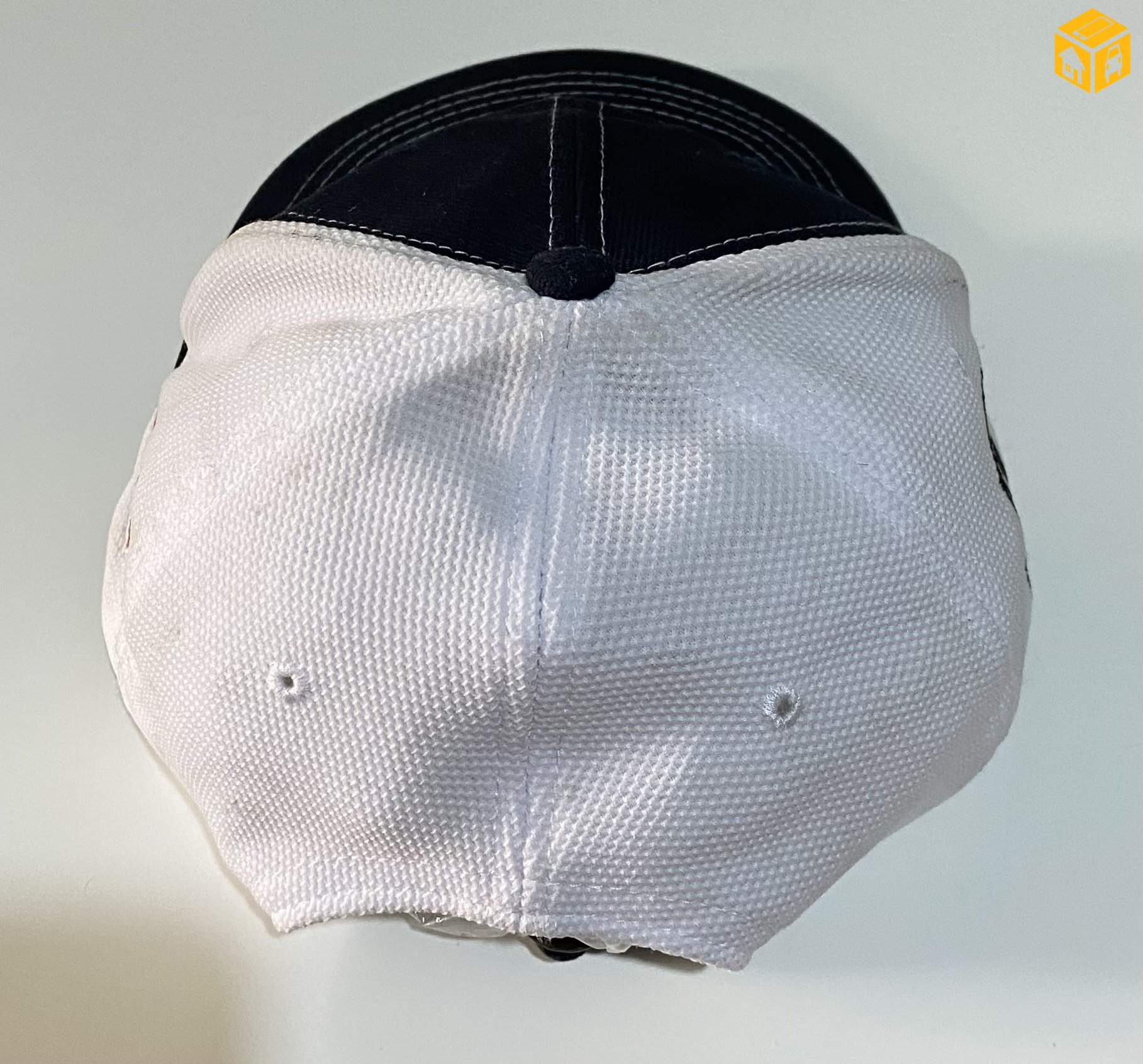 Саравчтай малгай