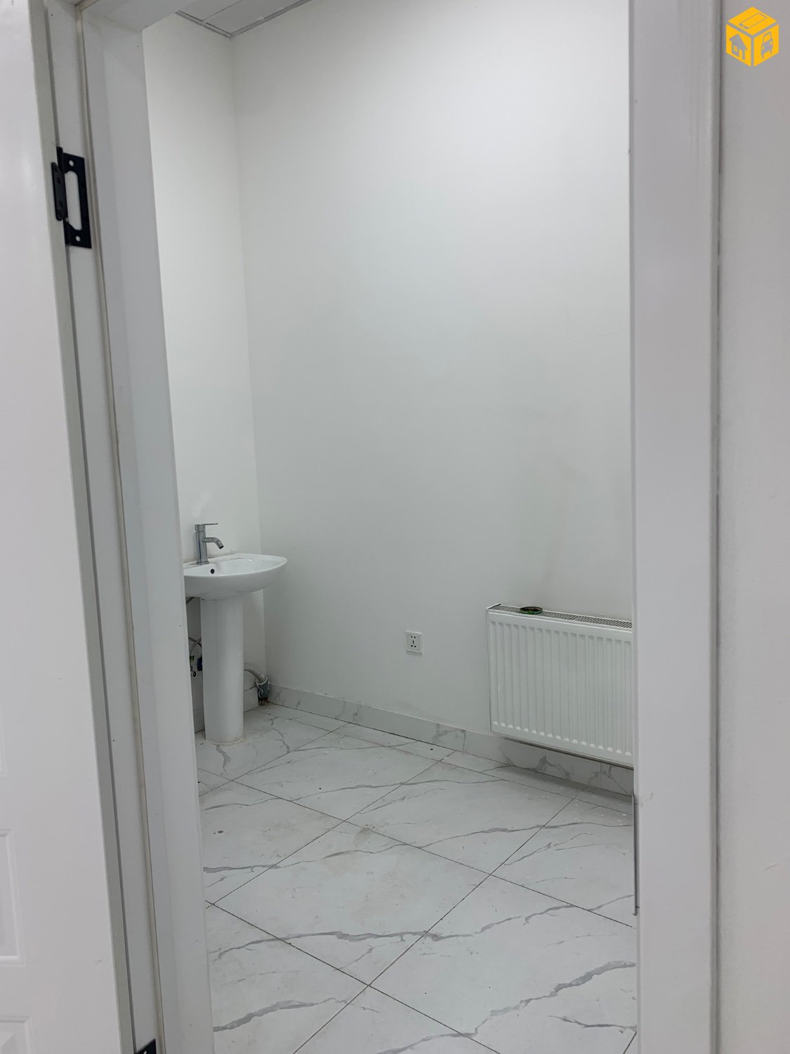 Үл хөдлөх зарна Бусад