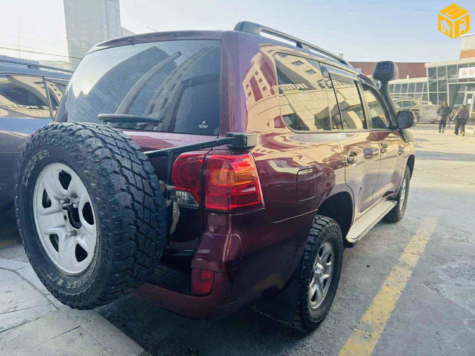 Toyota Landcruiser 200