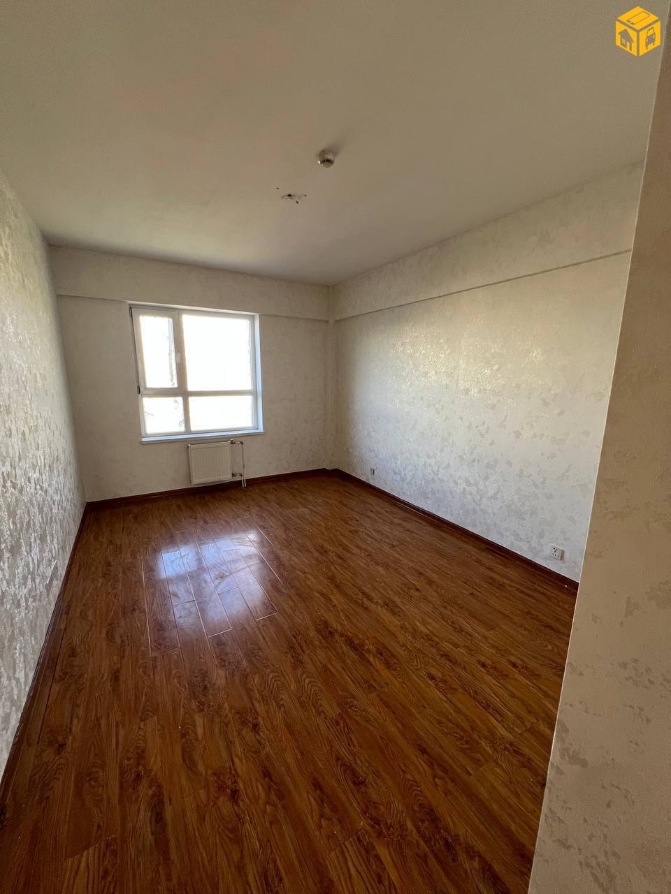 Орон сууц 2 өрөө