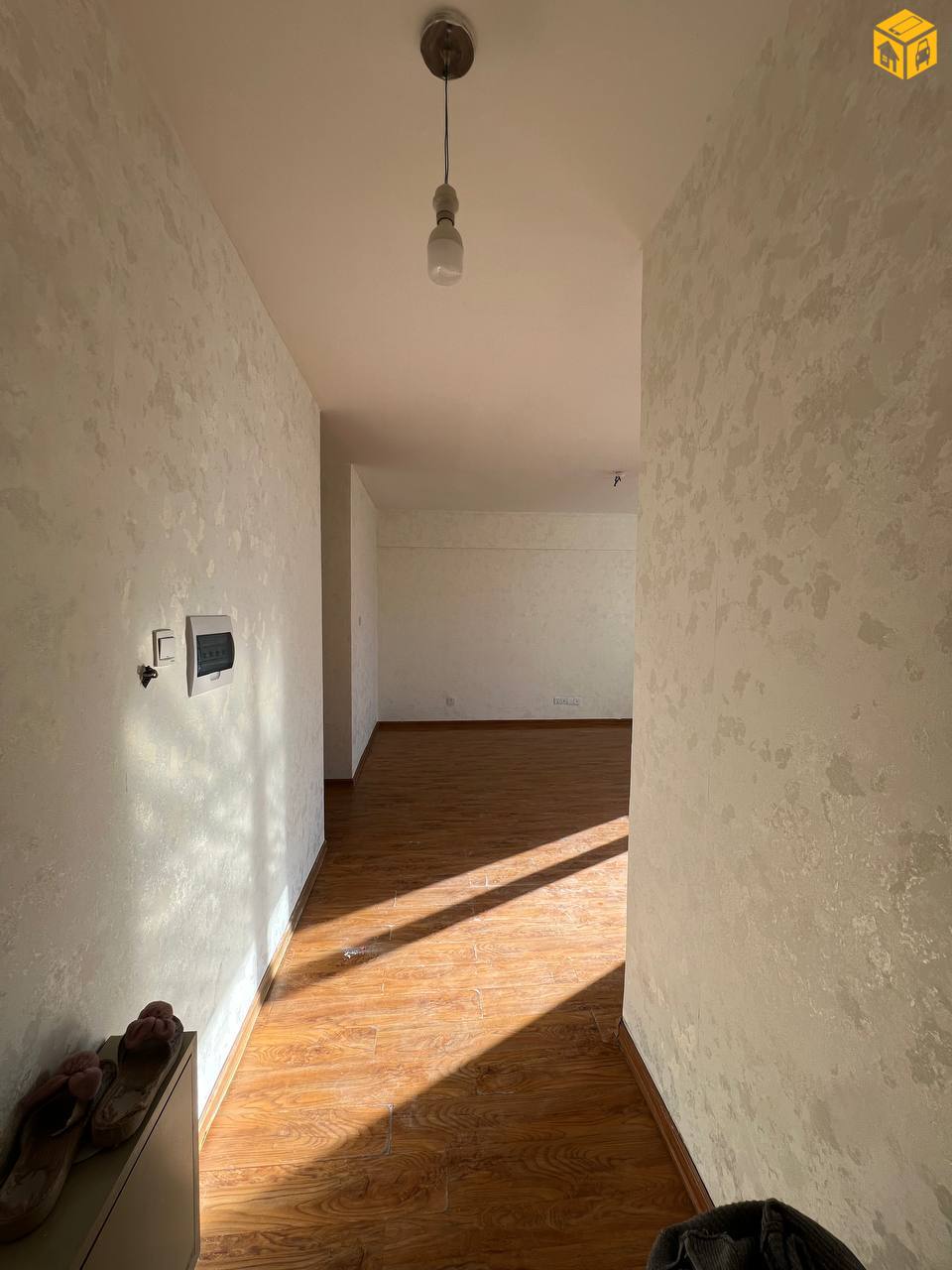 Орон сууц 2 өрөө