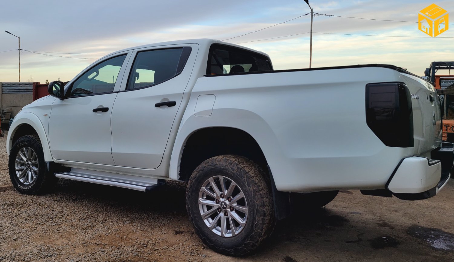 Mitsubishi L200