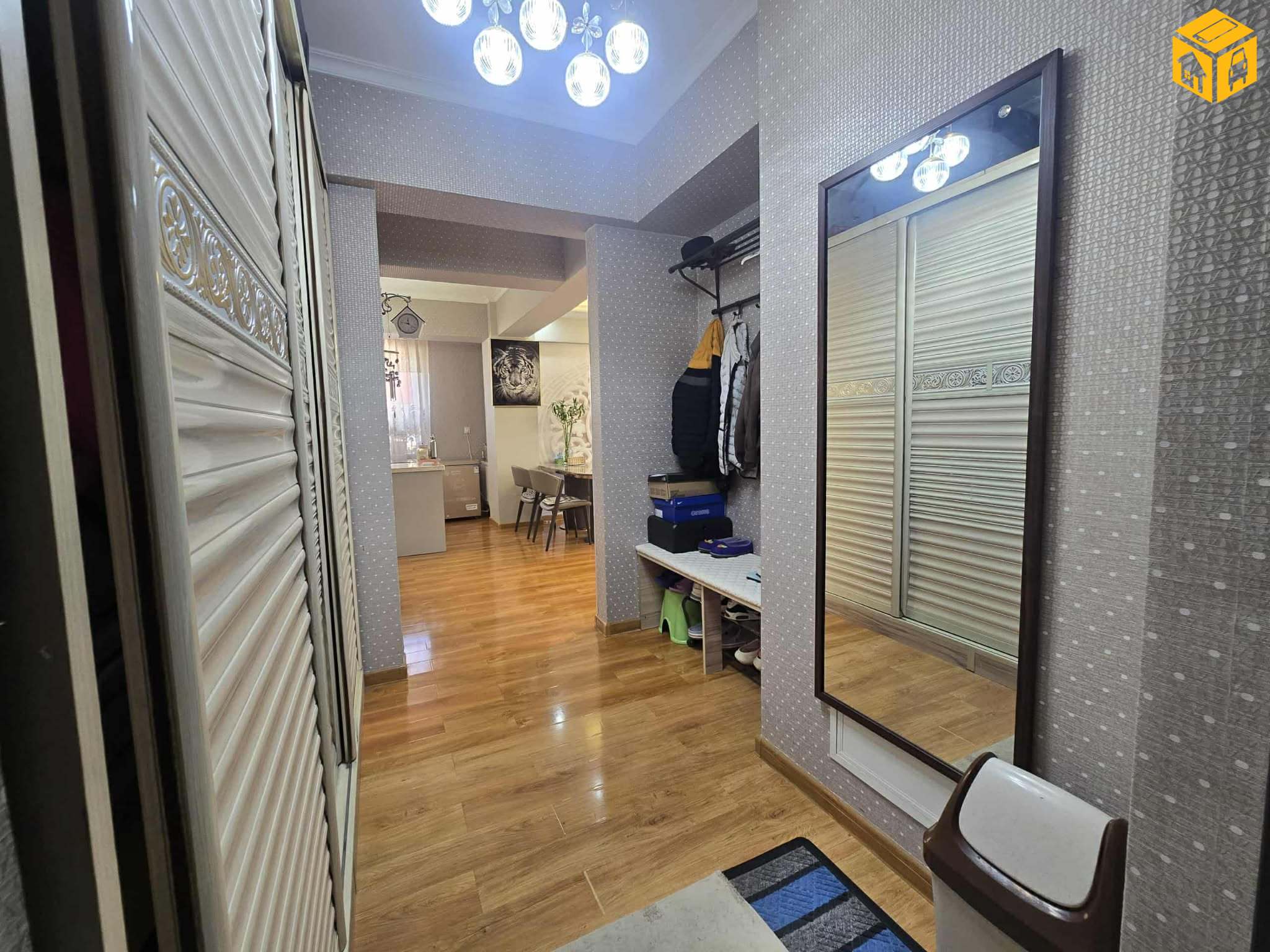 Орон сууц 3 өрөө