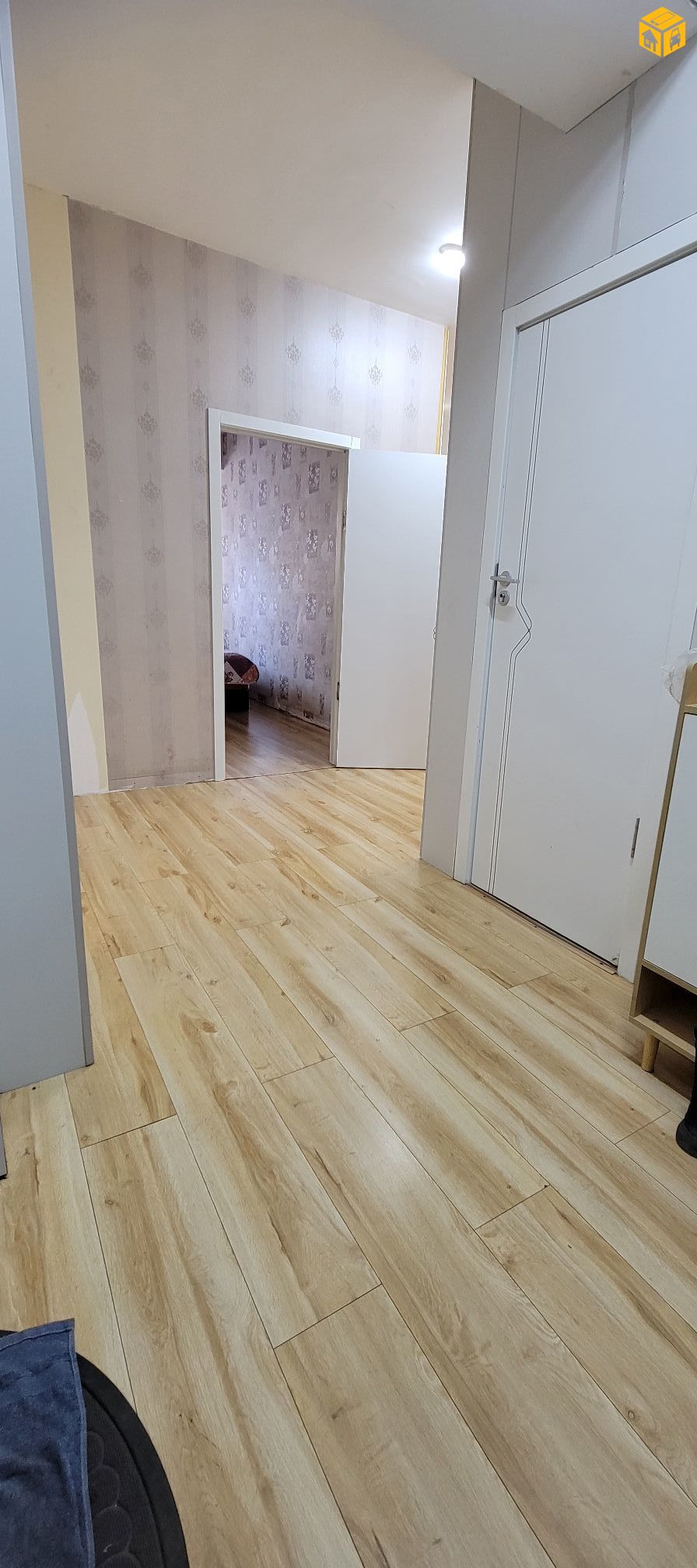 Орон сууц 2 өрөө