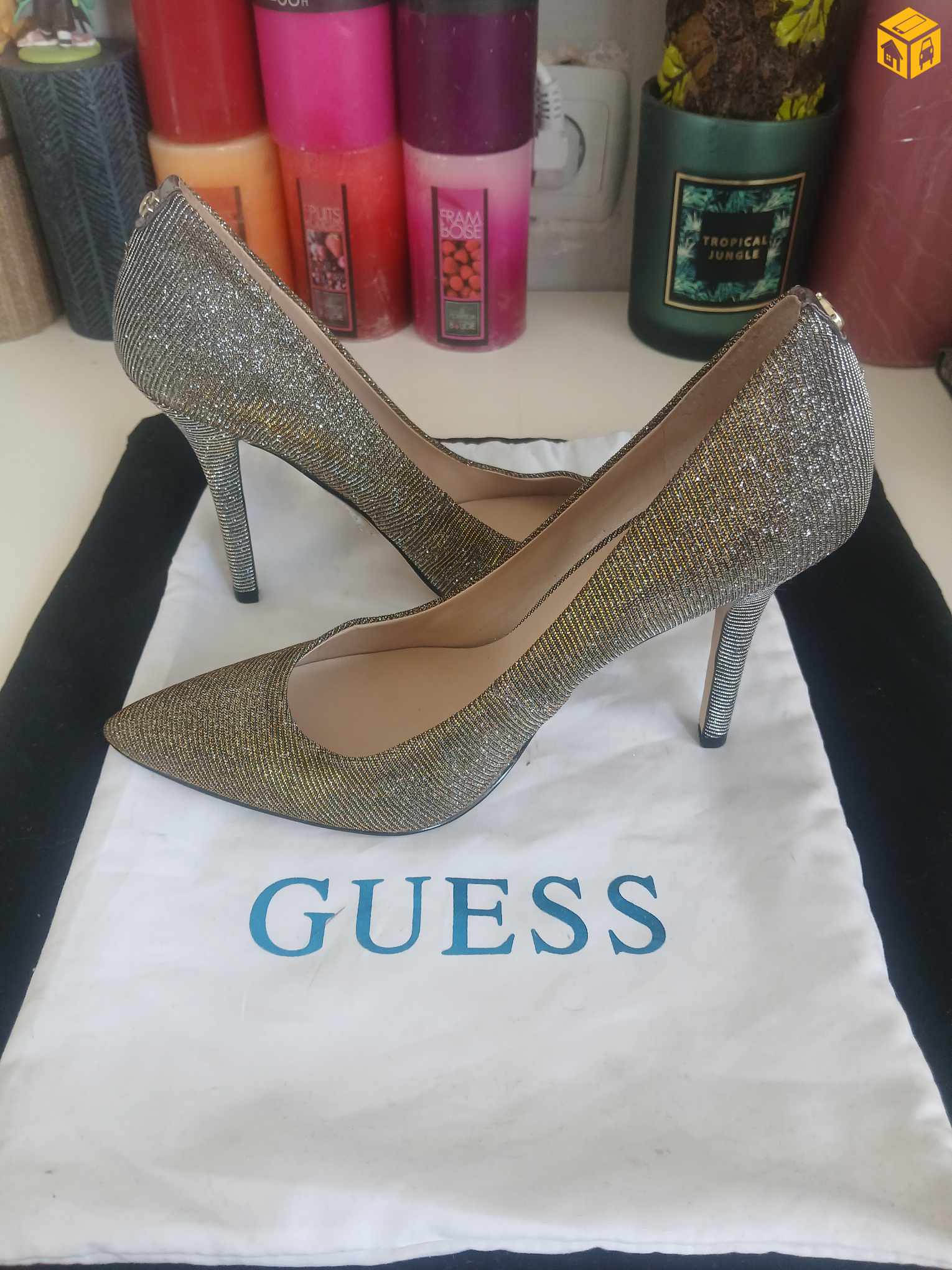 Guess хамелеон өнгөтэй 37 размер туфль